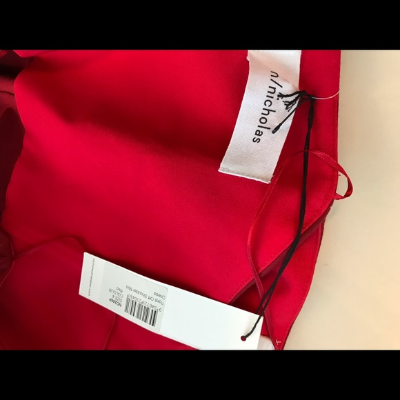 Stunning evening dress, brand new, size 4, red - Picture 4 of 4